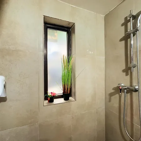 The Sunset - In Location & Pet-friendly Apartment